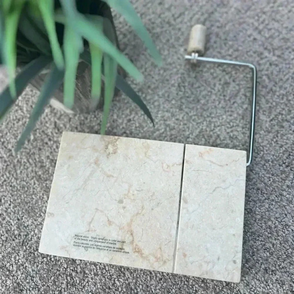 Beautiful Solid Marble Cheese Slicer with extra replacement wire - 5 x 7.75 - Picture 3 of 9
